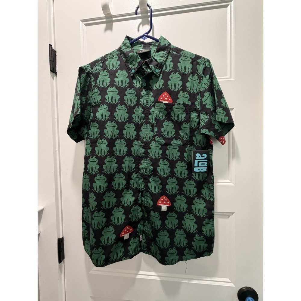 NWT a.Lab Zumiez Frog Mushroom Button Up Shirt Size S Cottagecore Goblincore